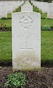 Harrogate (Stonefall) Cemetery - Lunan, Athol Lorne